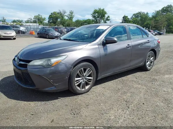4T1BF1FKXHU685386 2017 TOYOTA CAMRY - Image 2