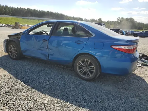 4T1BF1FKXHU686229 2017 TOYOTA CAMRY - Image 2