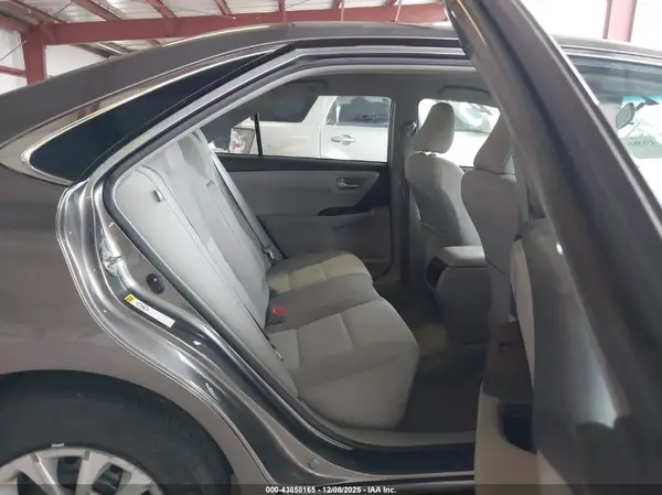 4T1BF1FKXHU686635 2017 TOYOTA CAMRY - Image 8