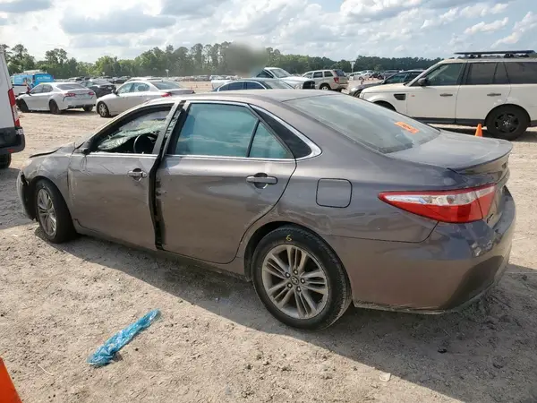 4T1BF1FKXHU688952 2017 TOYOTA CAMRY - Image 2