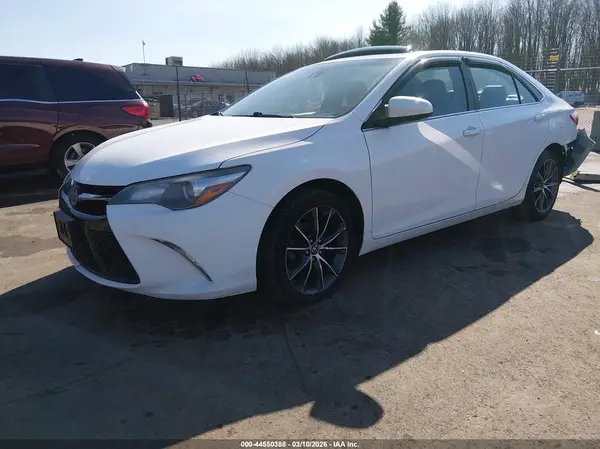 4T1BF1FKXHU689390 2017 TOYOTA CAMRY - Image 2