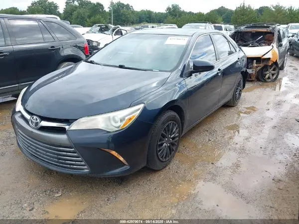 4T1BF1FKXHU690314 2017 TOYOTA CAMRY - Image 2