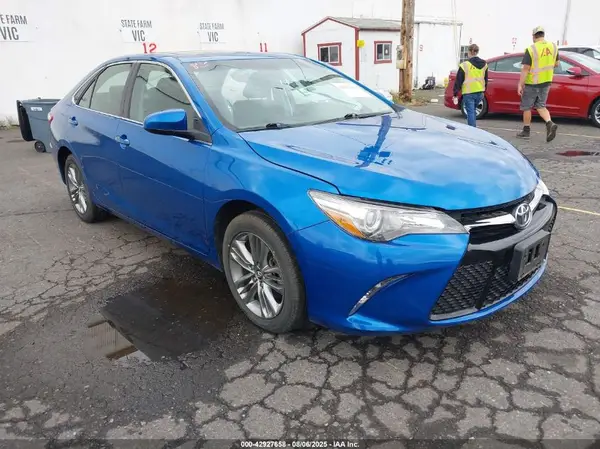4T1BF1FKXHU694654 2017 TOYOTA CAMRY - Image 1