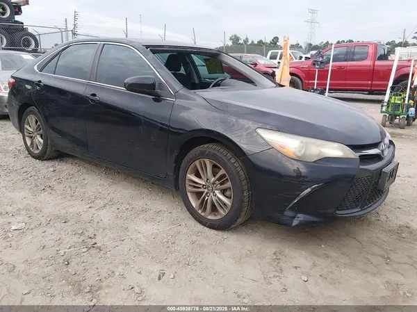 4T1BF1FKXHU696131 2017 TOYOTA CAMRY - Image 1