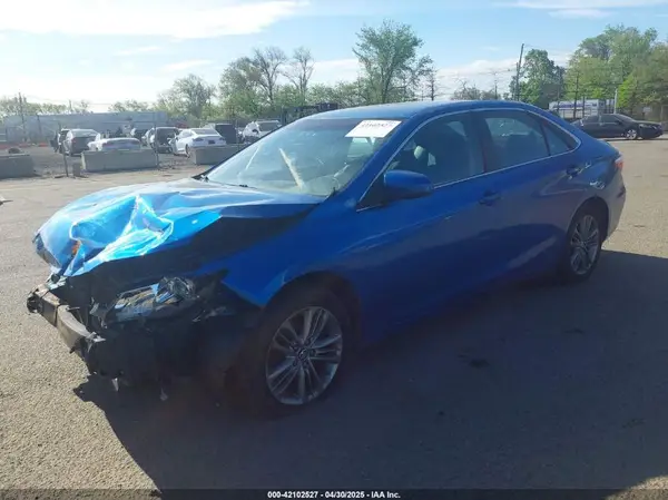 4T1BF1FKXHU697330 2017 TOYOTA CAMRY - Image 2