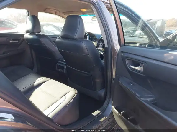 4T1BF1FKXHU698140 2017 TOYOTA CAMRY - Image 8