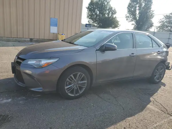 4T1BF1FKXHU700906 2017 TOYOTA CAMRY - Image 1