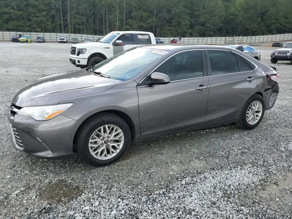 4T1BF1FKXHU703692 2017 TOYOTA CAMRY - Image 1