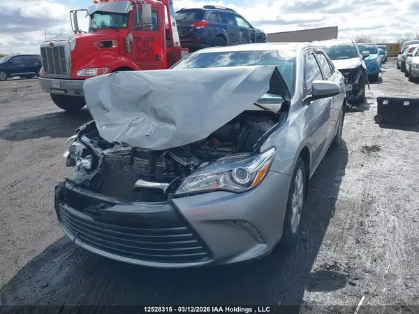 4T1BF1FKXHU706592 2017 TOYOTA CAMRY - Image 2