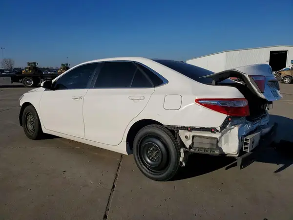 4T1BF1FKXHU712201 2017 TOYOTA CAMRY - Image 2