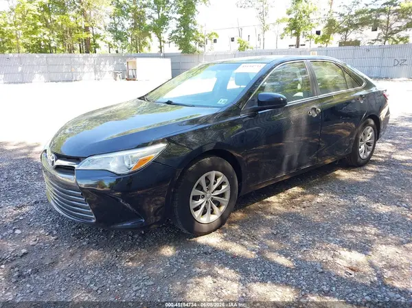 4T1BF1FKXHU713445 2017 TOYOTA CAMRY - Image 2