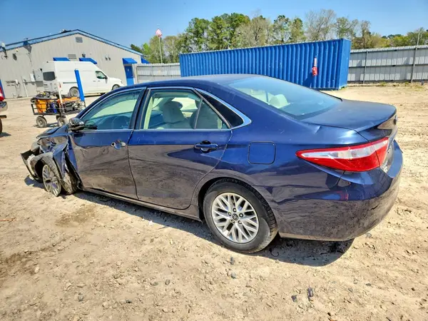 4T1BF1FKXHU717608 2017 TOYOTA CAMRY - Image 2