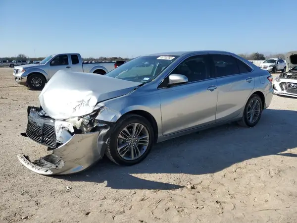 4T1BF1FKXHU720489 2017 TOYOTA CAMRY - Image 1