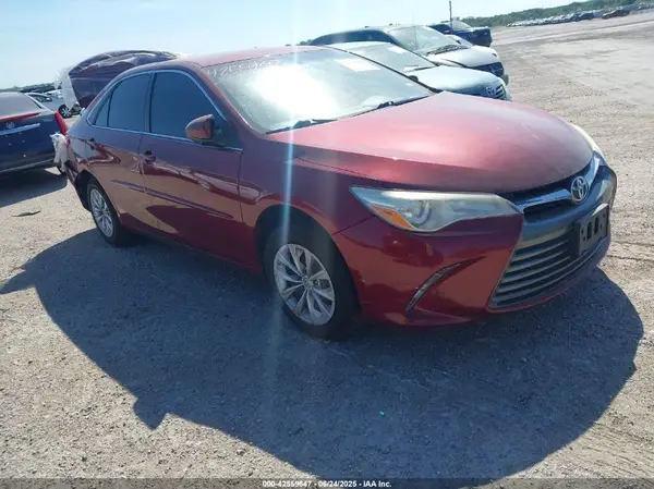 4T1BF1FKXHU721710 2017 TOYOTA CAMRY - Image 1