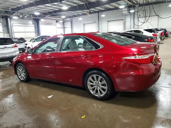 4T1BF1FKXHU721805 2017 TOYOTA CAMRY - Image 2