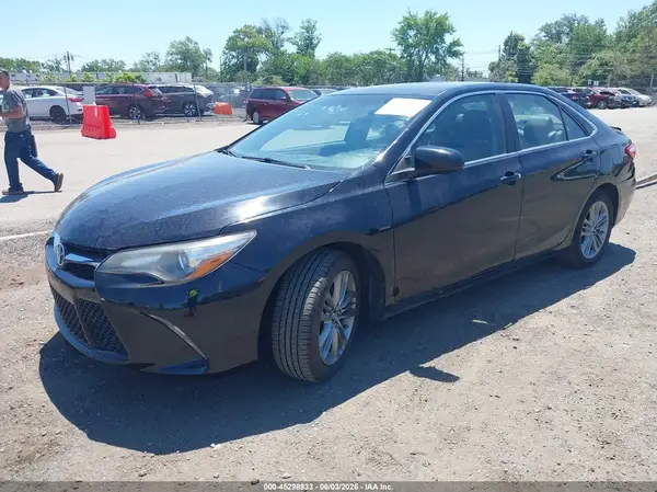 4T1BF1FKXHU722503 2017 TOYOTA CAMRY - Image 2