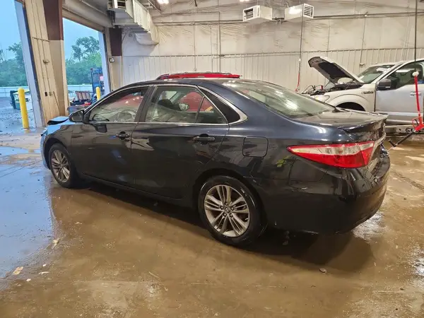 4T1BF1FKXHU723246 2017 TOYOTA CAMRY - Image 2
