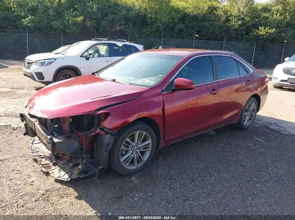 4T1BF1FKXHU724042 2017 TOYOTA CAMRY - Image 2
