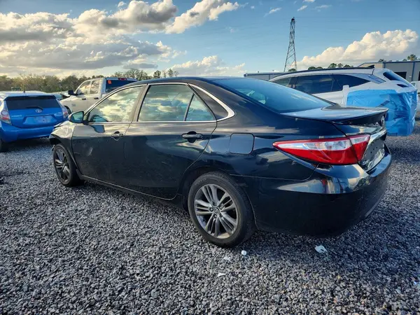 4T1BF1FKXHU725823 2017 TOYOTA CAMRY - Image 2