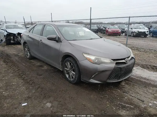 4T1BF1FKXHU730200 2017 TOYOTA CAMRY - Image 1