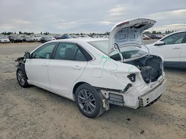 4T1BF1FKXHU731430 2017 TOYOTA CAMRY - Image 2