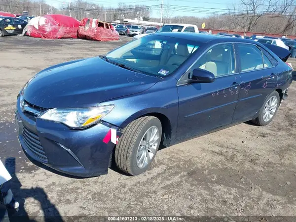 4T1BF1FKXHU735610 2017 TOYOTA CAMRY - Image 2