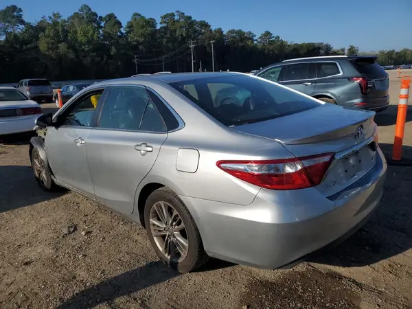 4T1BF1FKXHU738412 2017 TOYOTA CAMRY - Image 2
