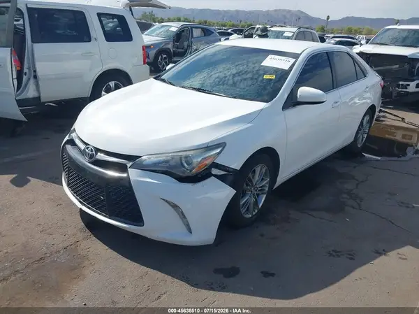 4T1BF1FKXHU738779 2017 TOYOTA CAMRY - Image 2