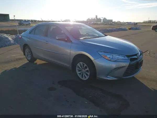 4T1BF1FKXHU741326 2017 TOYOTA CAMRY - Image 1