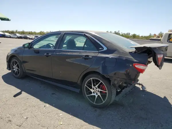 4T1BF1FKXHU743562 2017 TOYOTA CAMRY - Image 2