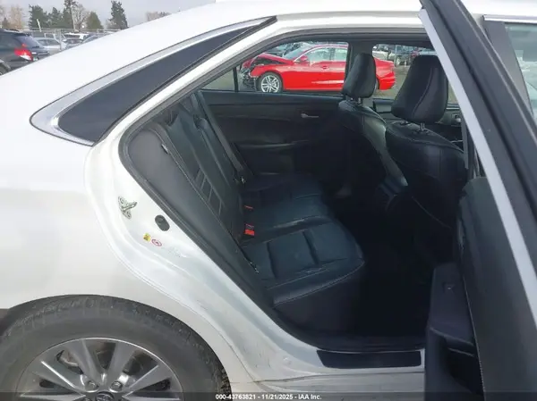 4T1BF1FKXHU744503 2017 TOYOTA CAMRY - Image 8