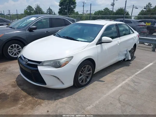 4T1BF1FKXHU748891 2017 TOYOTA CAMRY - Image 2