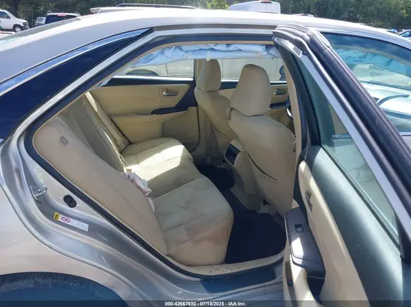 4T1BF1FKXHU749569 2017 TOYOTA CAMRY - Image 8