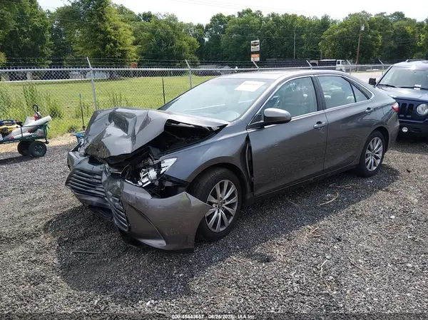 4T1BF1FKXHU755324 2017 TOYOTA CAMRY - Image 2
