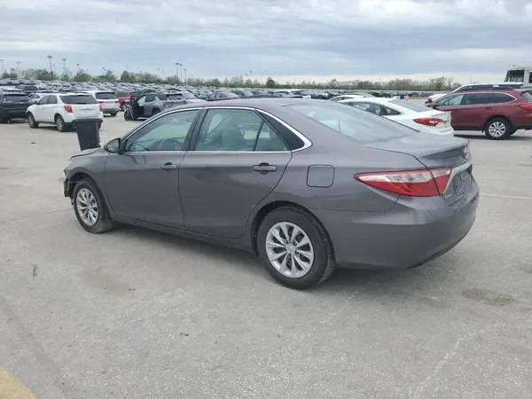 4T1BF1FKXHU758675 2017 TOYOTA CAMRY - Image 2