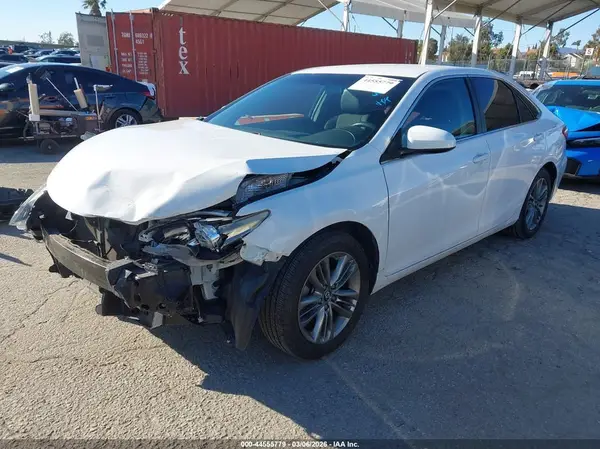 4T1BF1FKXHU759518 2017 TOYOTA CAMRY - Image 2