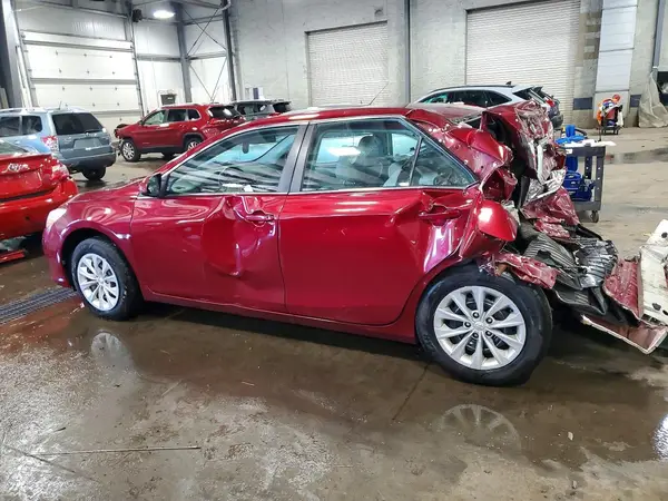 4T1BF1FKXHU759938 2017 TOYOTA CAMRY - Image 2