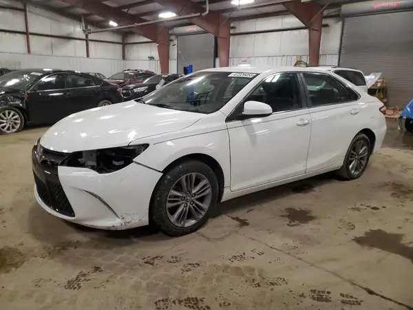 4T1BF1FKXHU760684 2017 TOYOTA CAMRY - Image 1