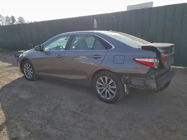 4T1BF1FKXHU761446 2017 TOYOTA CAMRY - Image 2