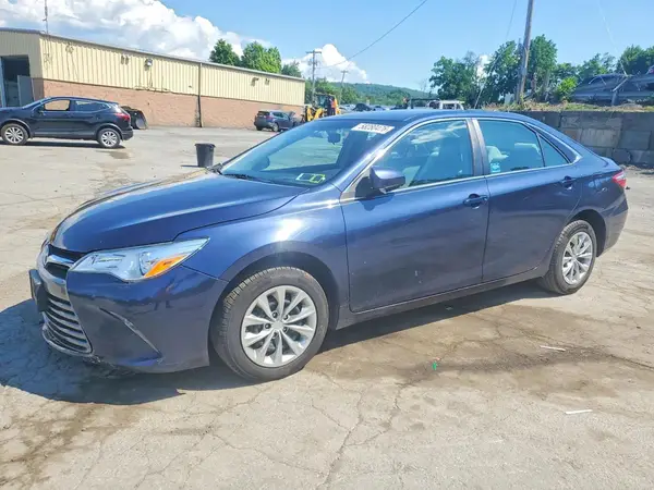 4T1BF1FKXHU765027 2017 TOYOTA CAMRY - Image 1