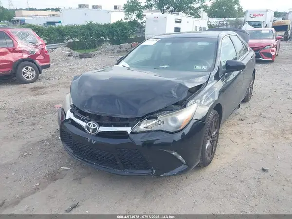 4T1BF1FKXHU765478 2017 TOYOTA CAMRY - Image 2
