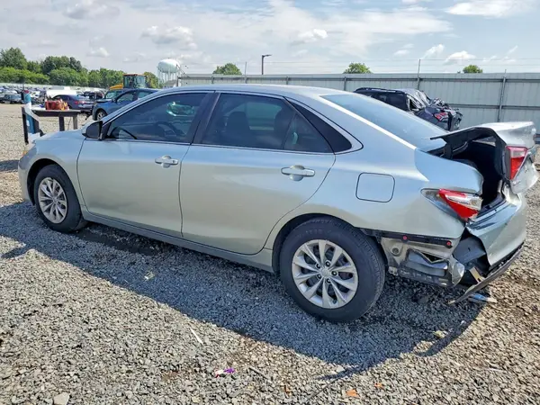 4T1BF1FKXHU766579 2017 TOYOTA CAMRY - Image 2