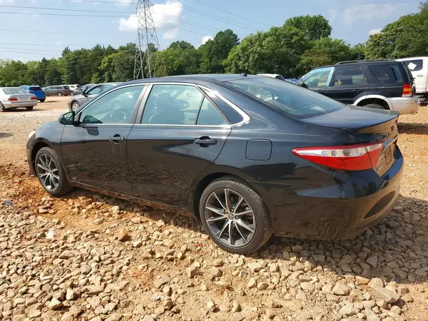 4T1BF1FKXHU766954 2017 TOYOTA CAMRY - Image 2
