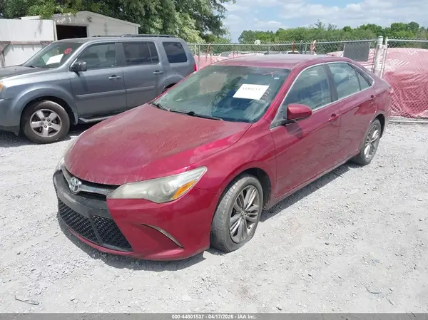 4T1BF1FKXHU767098 2017 TOYOTA CAMRY - Image 2