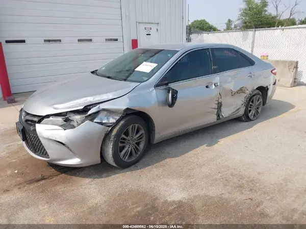4T1BF1FKXHU771474 2017 TOYOTA CAMRY - Image 2