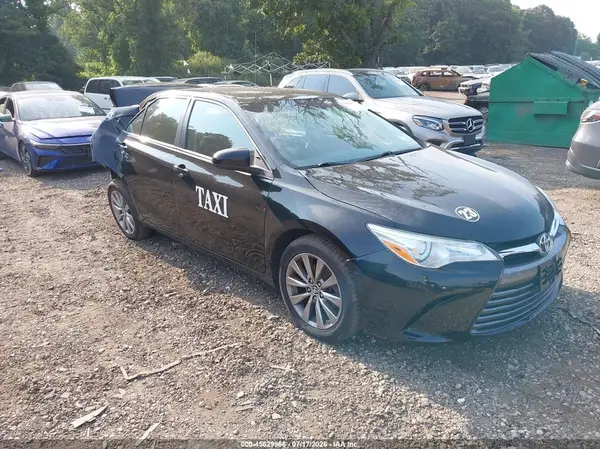 4T1BF1FKXHU772298 2017 TOYOTA CAMRY - Image 1
