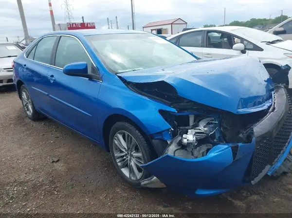 4T1BF1FKXHU772611 2017 TOYOTA CAMRY - Image 1