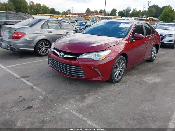 4T1BF1FKXHU775086 2017 TOYOTA CAMRY - Image 2
