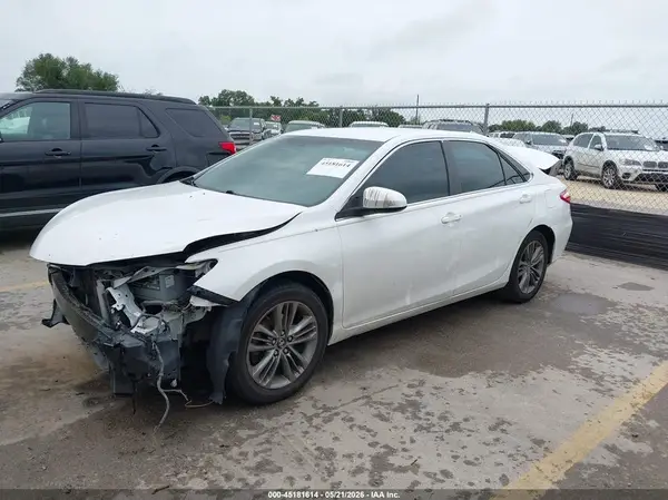 4T1BF1FKXHU775234 2017 TOYOTA CAMRY - Image 2