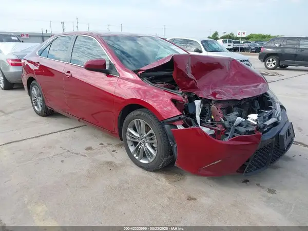 4T1BF1FKXHU779607 2017 TOYOTA CAMRY - Image 1